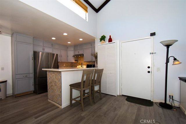 18756 Mandan 1514, Canyon Country, CA 91351