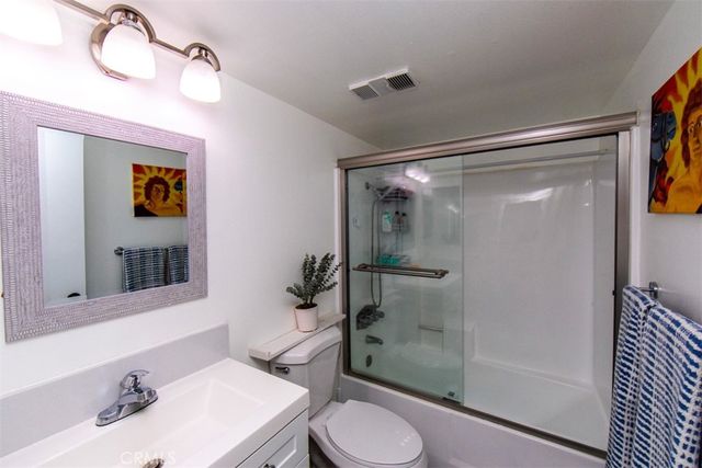 18756 Mandan 1514, Canyon Country, CA 91351