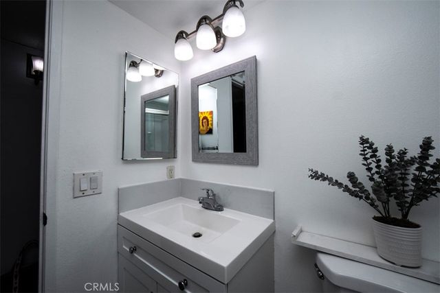 18756 Mandan 1514, Canyon Country, CA 91351