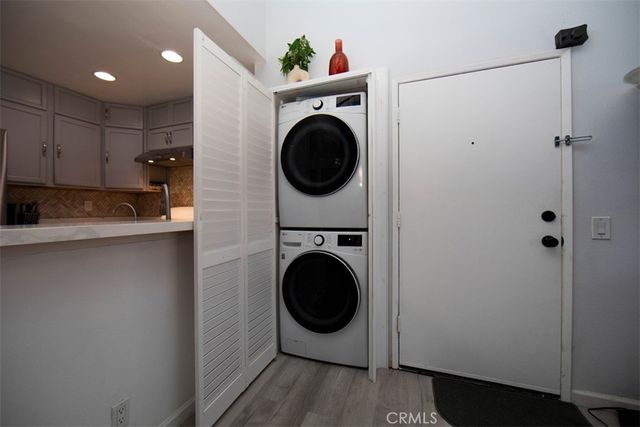 18756 Mandan 1514, Canyon Country, CA 91351