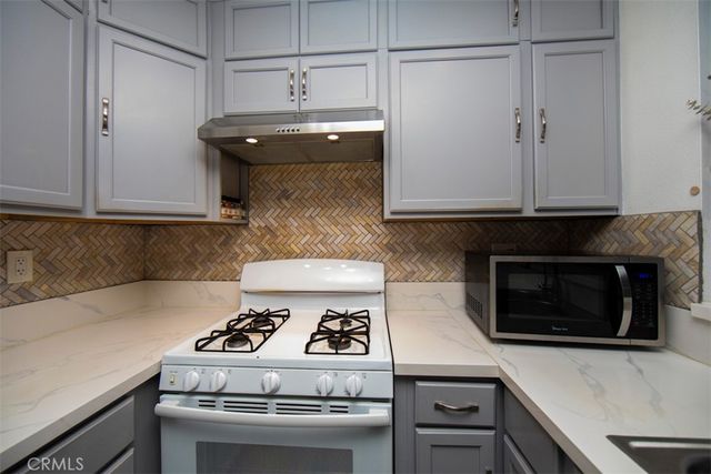 18756 Mandan 1514, Canyon Country, CA 91351