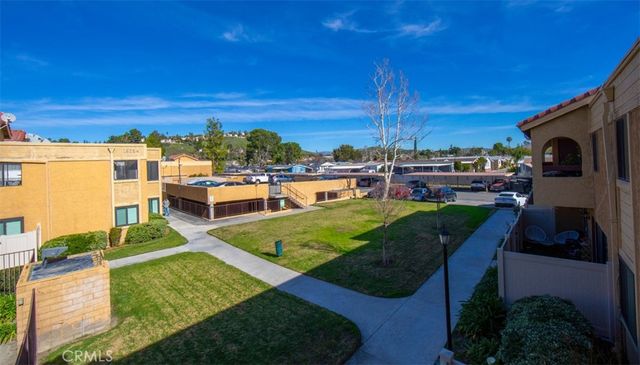 18756 Mandan 1514, Canyon Country, CA 91351