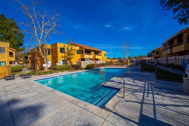 18756 Mandan 1514, Canyon Country, CA 91351