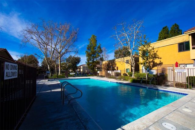 18756 Mandan 1514, Canyon Country, CA 91351