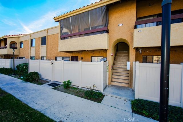 18756 Mandan 1514, Canyon Country, CA 91351