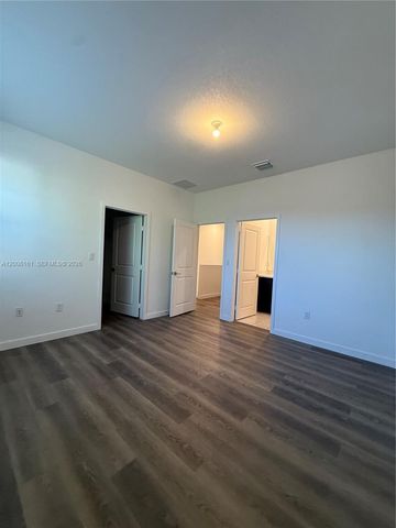 731 SW 11th St, Florida City, FL 33034