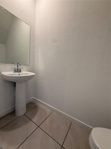 731 SW 11th St, Florida City, FL 33034