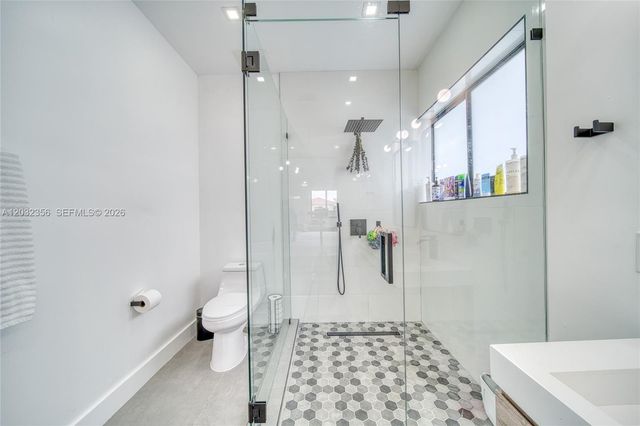 7963 NW 195th Ter, Hialeah, FL 33015