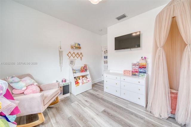 7963 NW 195th Ter, Hialeah, FL 33015