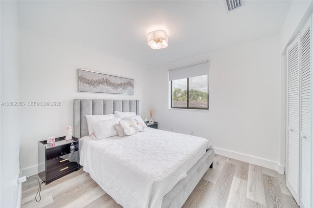 7963 NW 195th Ter, Hialeah, FL 33015