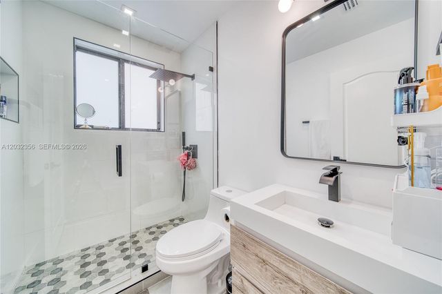 7963 NW 195th Ter, Hialeah, FL 33015