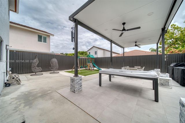 7963 NW 195th Ter, Hialeah, FL 33015