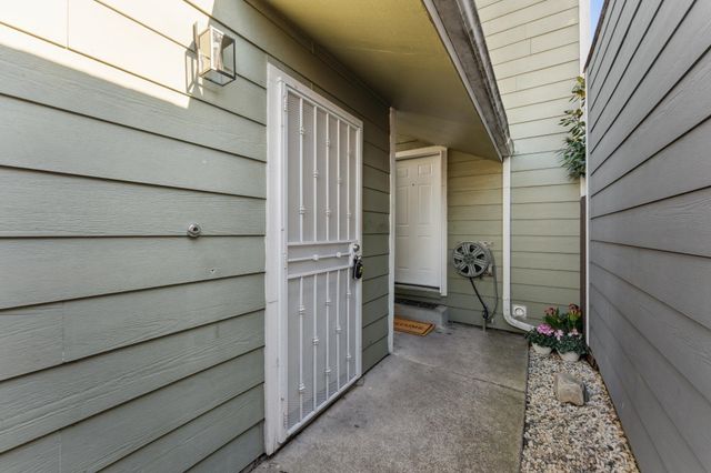 4706 San Pablo Dam Rd., El Sobrante, CA 94803