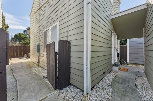 4706 San Pablo Dam Rd., El Sobrante, CA 94803