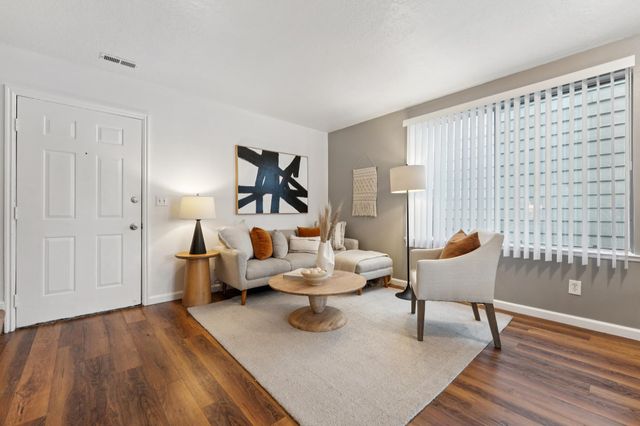 4706 San Pablo Dam Rd., El Sobrante, CA 94803