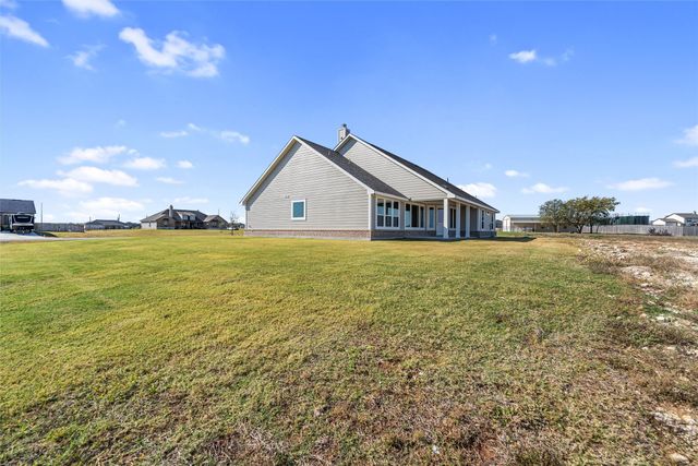 125 Pampas Court, Decatur, TX 76234