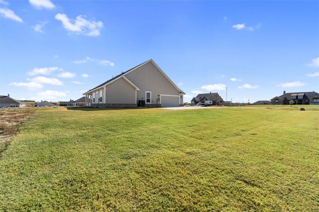 125 Pampas Court, Decatur, TX 76234