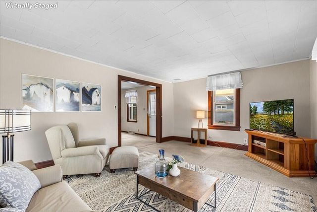 300 W Main STREET, Newburg, WI 53090