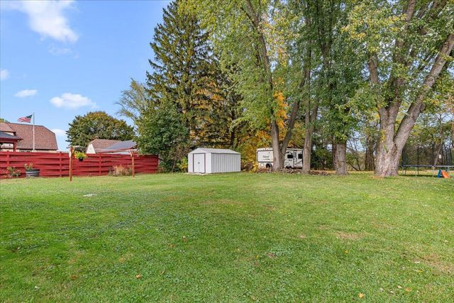 300 W Main STREET, Newburg, WI 53090