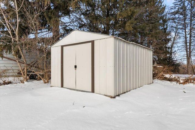 300 W Main STREET, Newburg, WI 53090