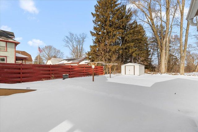 300 W Main STREET, Newburg, WI 53090