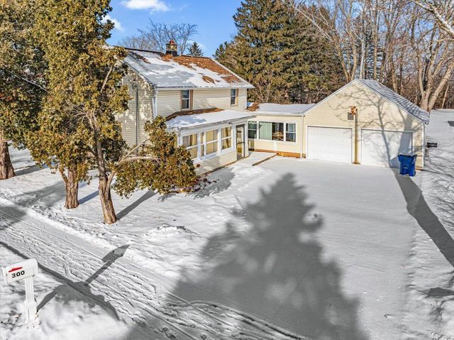 300 W Main STREET, Newburg, WI 53090