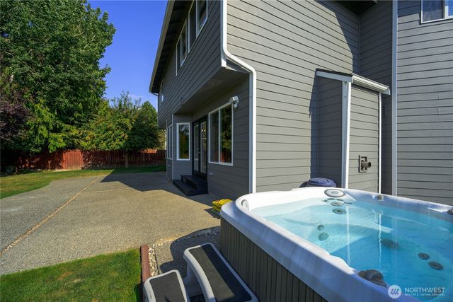 12297 Bayhill Drive, Burlington, WA 98233