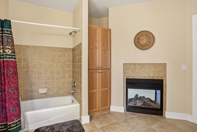 14126 E Forker Ridge Ln, Spokane, WA 99216