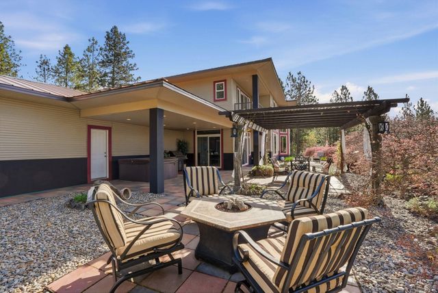 14126 E Forker Ridge Ln, Spokane, WA 99216