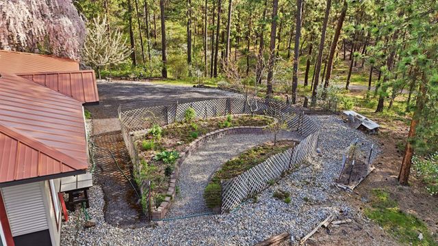 14126 E Forker Ridge Ln, Spokane, WA 99216