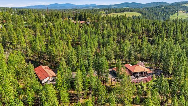 14126 E Forker Ridge Ln, Spokane, WA 99216