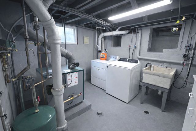 251 S Oakland, Elmhurst, IL 60126