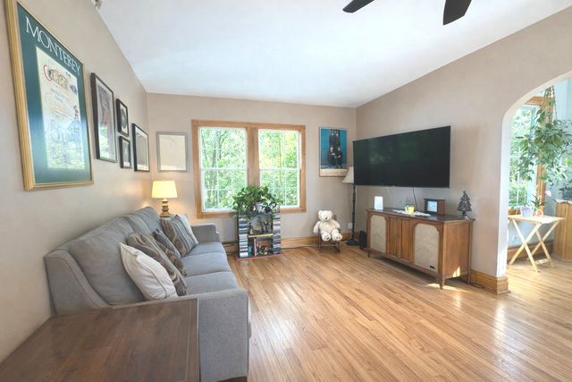 251 S Oakland, Elmhurst, IL 60126