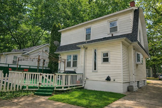 251 S Oakland, Elmhurst, IL 60126