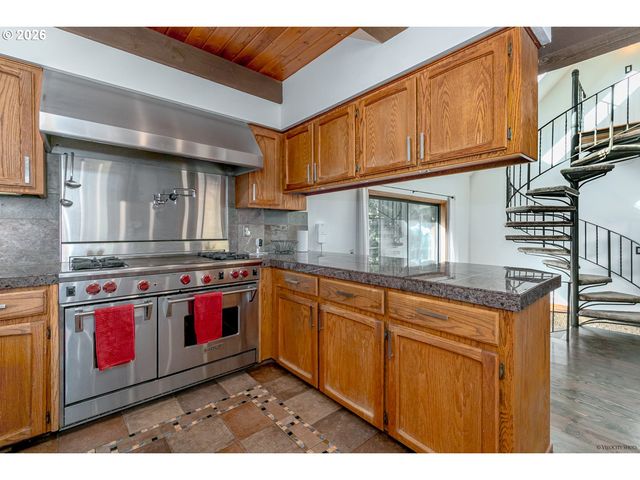 42440 Se WILDCAT MOUNTAIN Dr, Sandy, OR 97055