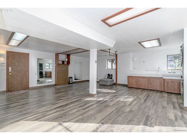 42440 Se WILDCAT MOUNTAIN Dr, Sandy, OR 97055