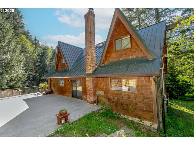 42440 Se WILDCAT MOUNTAIN Dr, Sandy, OR 97055