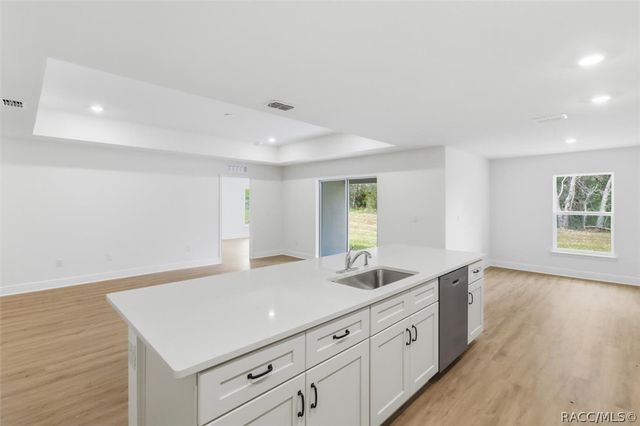 8974 N Athens Drive, Dunnellon, FL 34433