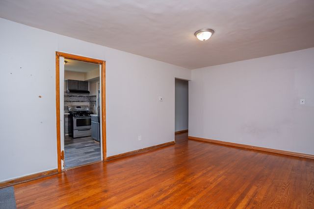 15533 Vincennes Road, Phoenix, IL 60426