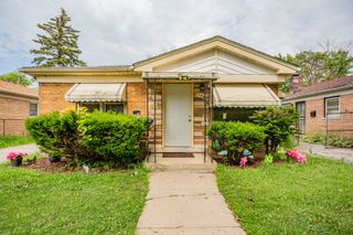 15533 Vincennes Road, Phoenix, IL 60426