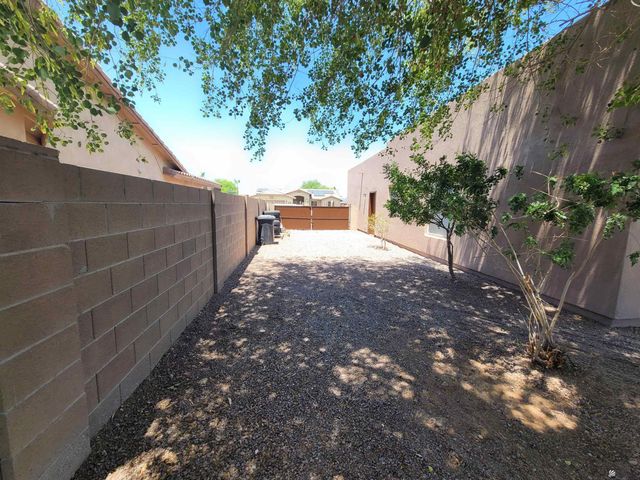 11641 E 26 St, Yuma, AZ 85367