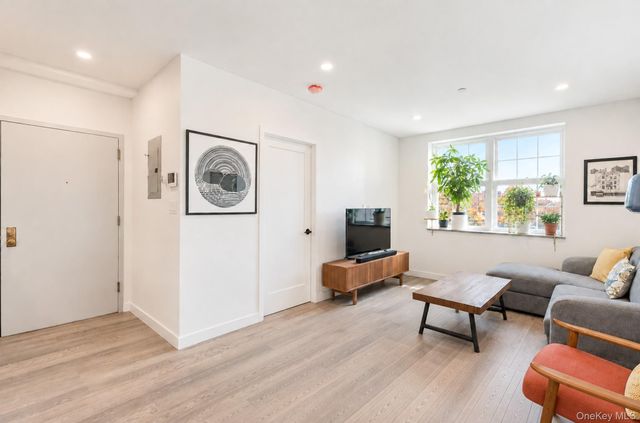 1652 Stillwell Avenue 2B, Brooklyn, NY 11223