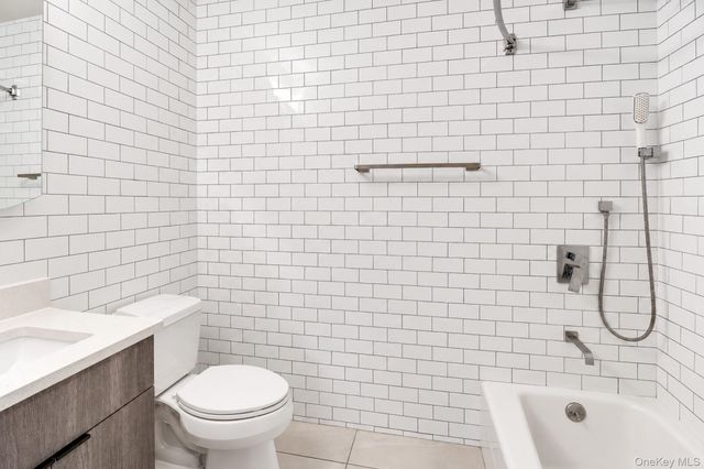 1652 Stillwell Avenue 2B, Brooklyn, NY 11223