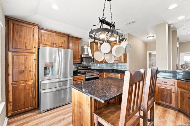 12778 FM 1346, St Hedwig, TX 78152