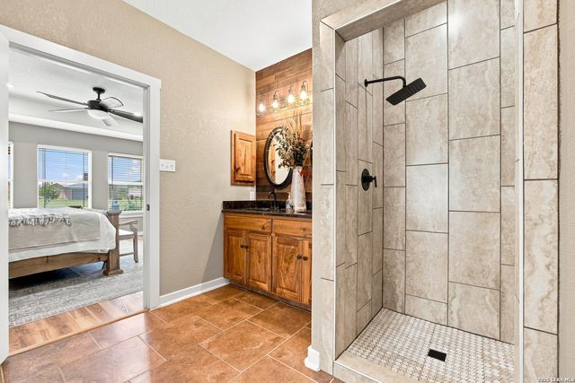 12778 FM 1346, St Hedwig, TX 78152