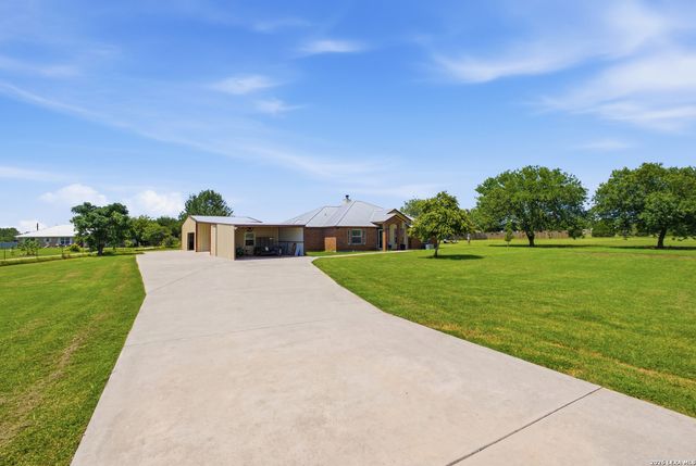 12778 FM 1346, St Hedwig, TX 78152