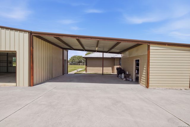 12778 FM 1346, St Hedwig, TX 78152