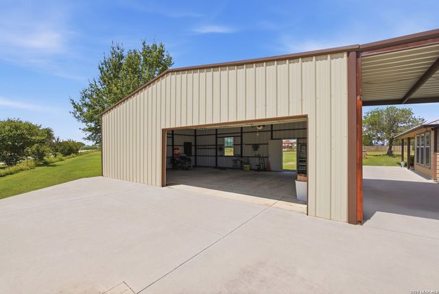 12778 FM 1346, St Hedwig, TX 78152