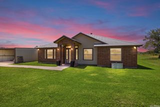 12778 FM 1346, St Hedwig, TX 78152