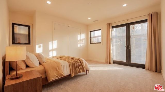 7170 Rosewood Avenue, Los Angeles, CA 90036
